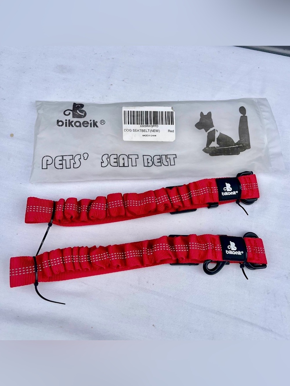 BIKAEIK Dog Safety Belt, Retractable
Harness Color: RED